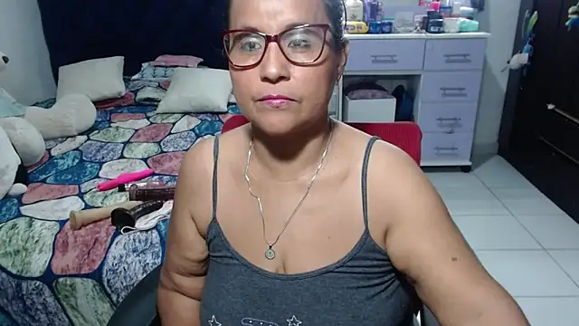 Snapshot of pervert_mommy_ chatting on May 7, 2026, 10:18 am pervert mommy online show from May 7, 2026, 10:18 am