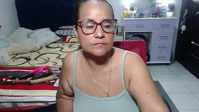 Snapshot of pervert_mommy_ chatting on April 29, 2026, 10:08 am pervert mommy online show from April 29, 2026, 10:08 am