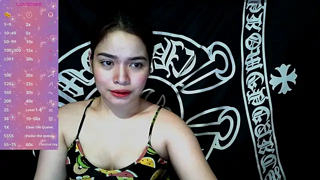Snapshot of _preciousmoira_ chatting on June 23, 2026, 12:41 am preciousmoira online show from June 23, 2026, 12:41 am