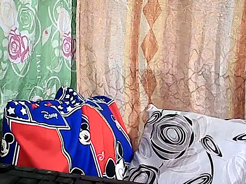 hotwetgran online show from November 21, 2025, 11:48 pm