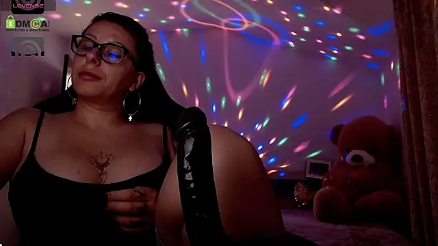 SonyaDevon online show from June 5, 2026, 7:03 am
