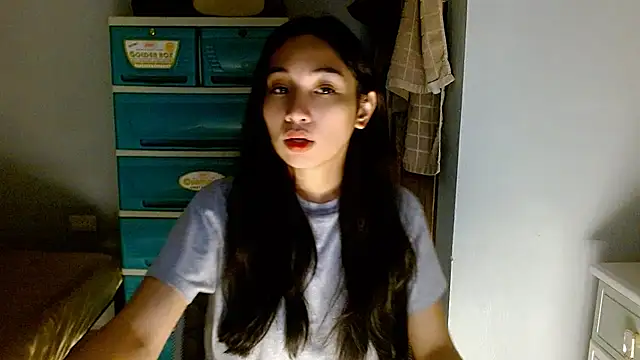SweetLilly 18 online show from July 29, 2026, 3:06 am