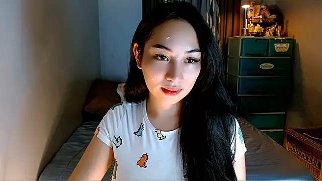 SweetLilly 18 online show from January 14, 2026, 2:37 am