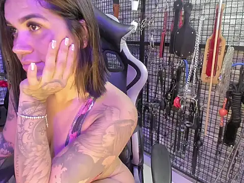 EVA BDSM online show from June 25, 2026, 5:12 am