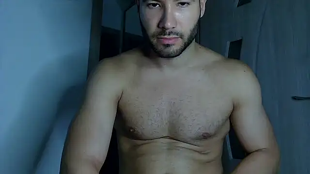 Justynn1 online show from July 29, 2026, 8:41 pm