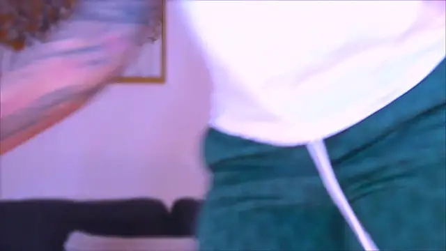 Snapshot of MoonaMuslim chatting on February 28, 2026, 7:13 pm MoonaMuslim online show from February 28, 2026, 7:13 pm