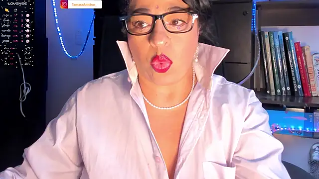 TamaraAniston online show from March 3, 2025, 3:54 pm