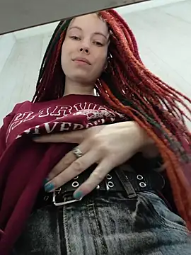 Snapshot of Frost_foxy chatting on November 7, 2025, 2:27 am Frost foxy online show from November 7, 2025, 2:27 am