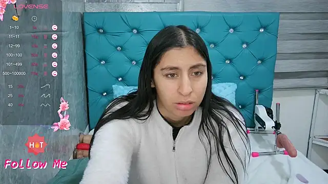 Snapshot of MAARYMOON chatting on July 24, 2026, 10:22 am MAARYMOON online show from July 24, 2026, 10:22 am