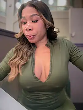 Snapshot of Belle___ chatting on February 14, 2025, 2:54 pm Belle    online show from February 14, 2025, 2:54 pm