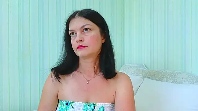 Snapshot of _Lily_ chatting on June 24, 2026, 11:31 am Lily online show from June 24, 2026, 11:31 am