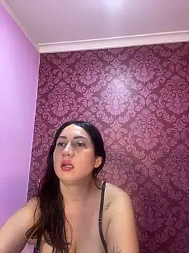 juliana diaz online show from November 6, 2025, 11:25 am