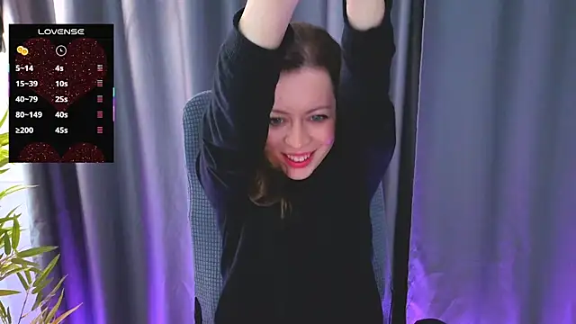 Snapshot of GirlfriendNina chatting on February 13, 2026, 10:15 am GirlfriendNina online show from February 13, 2026, 10:15 am