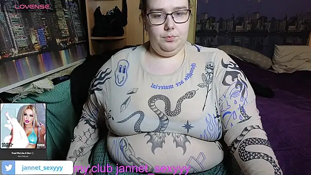 JannetPie online show from November 25, 2025, 12:55 am