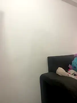 AlondraDiossa03 online show from November 5, 2025, 6:55 pm