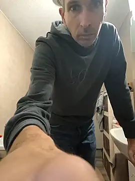 Geiler-boy313 online show from November 10, 2025, 8:03 pm