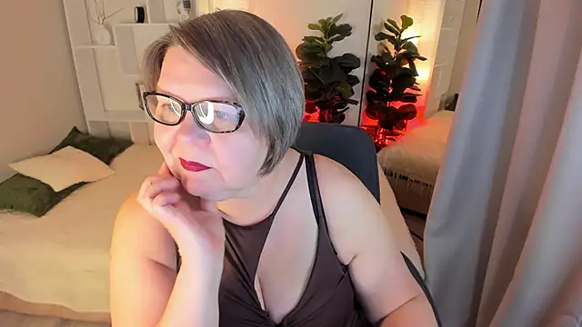Snapshot of Shannonshine chatting on May 25, 2026, 1:32 pm Shannonshine online show from May 25, 2026, 1:32 pm