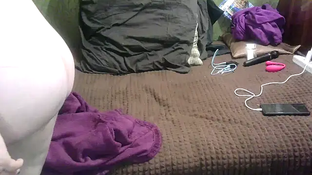 Snapshot of IngaQAce chatting on March 30, 2026, 9:05 pm IngaQAce online show from March 30, 2026, 9:05 pm