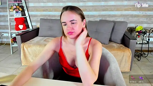 SusanSmit online show from October 28, 2025, 7:57 pm