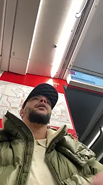 Snapshot of Lionayowe chatting on November 22, 2025, 6:51 pm Lionayowe online show from November 22, 2025, 6:51 pm