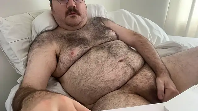 elagobear online show from June 19, 2026, 6:47 pm
