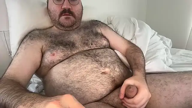 elagobear online show from July 12, 2026, 9:26 pm
