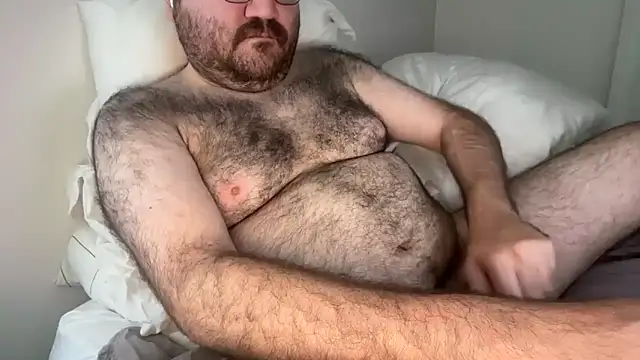 elagobear online show from June 7, 2026, 4:07 am