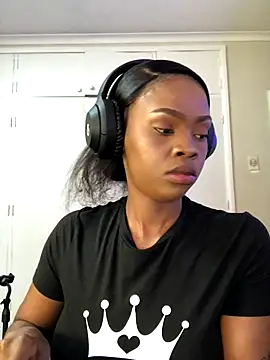 LuciousLips96 online show from October 26, 2025, 7:20 am