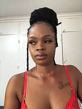 LuciousLips96 online show from October 10, 2025, 10:16 am