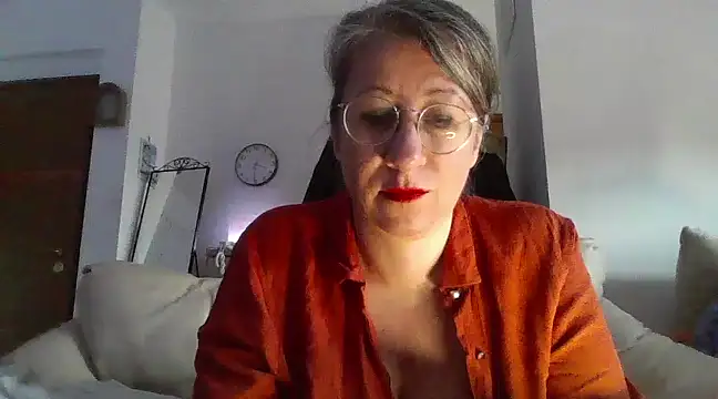 milkarock online show from February 19, 2025, 2:33 pm