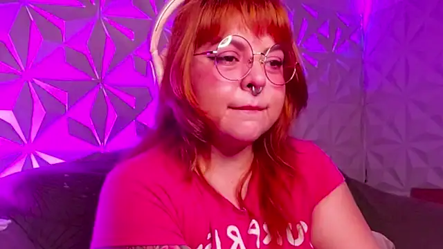 Snapshot of Satyn_doll chatting on September 12, 2025, 11:15 pm Satyn doll online show from September 12, 2025, 11:15 pm