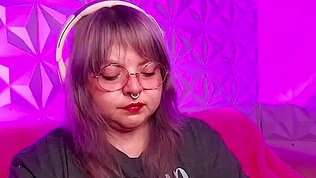 Satyn doll online show from October 27, 2025, 11:49 pm