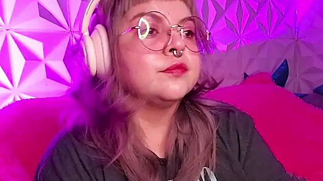 Satyn doll online show from November 7, 2025, 12:15 am