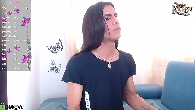 karen sofia  online show from December 3, 2025, 12:15 pm