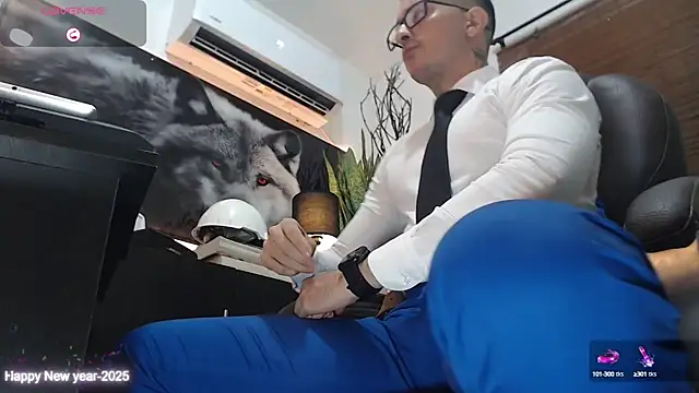 Snapshot of randyluke chatting on February 23, 2025, 5:39 pm randyluke online show from February 23, 2025, 5:39 pm