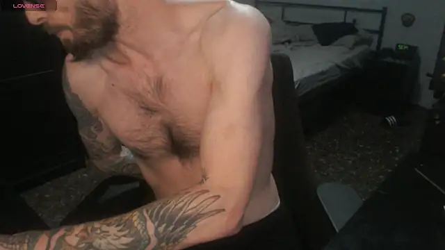 SexxxyLouis online show from December 22, 2025, 1:33 pm