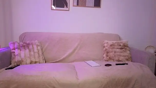 ErikaSoft online show from February 16, 2026, 9:41 am