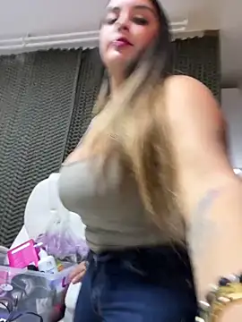 milly cruz online show from March 14, 2026, 12:05 am