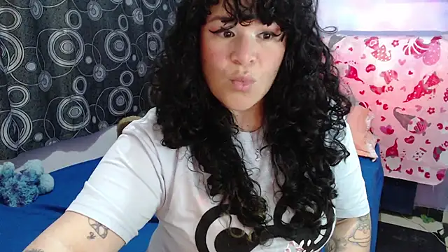 ANGELIQUE KLANE online show from February 15, 2026, 4:17 pm