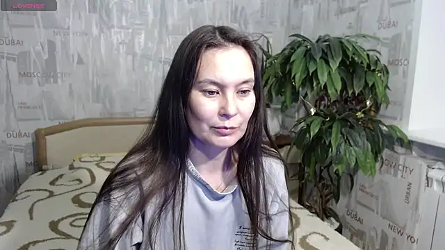 Snapshot of GinaQSoul chatting on June 25, 2026, 6:46 pm GinaQSoul online show from June 25, 2026, 6:46 pm
