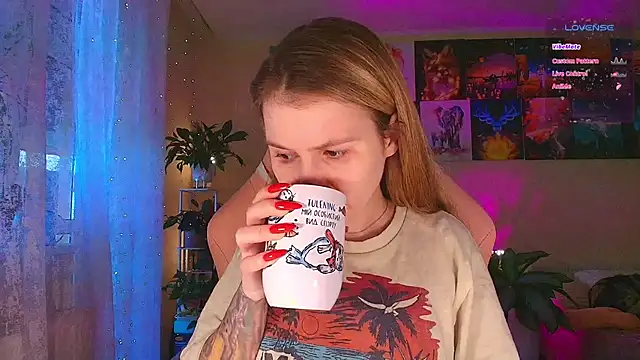 GoodWitch  online show from November 5, 2025, 10:07 am