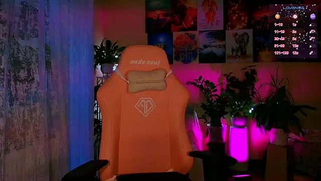 GoodWitch  online show from November 29, 2025, 7:52 am