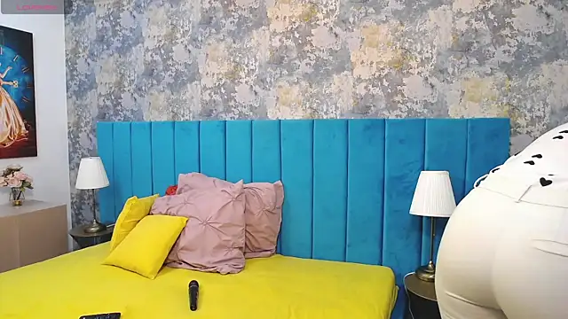 LisaCroft online show from September 16, 2025, 4:24 am