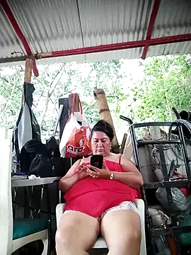 Brenda Berck  online show from February 27, 2026, 9:58 pm