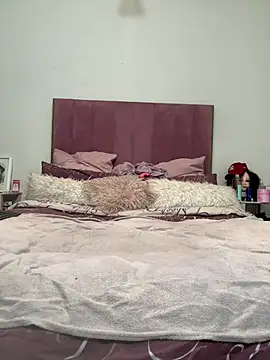 Bootyliciouse21X online show from July 16, 2026, 6:21 am