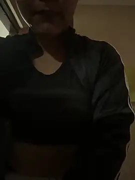 Fancyxlove online show from February 16, 2026, 12:37 pm