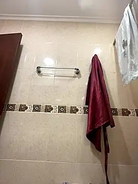 Fancyxlove online show from October 24, 2025, 12:37 pm