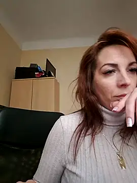 Snapshot of Almmaxxxx chatting on March 4, 2025, 4:38 am Almmaxxxx online show from March 4, 2025, 4:38 am