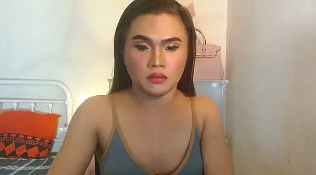 Snapshot of JustineBIGCUM chatting on February 5, 2025, 10:19 am JustineBIGCUM online show from February 5, 2025, 10:19 am