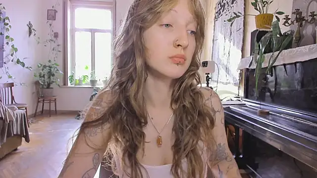 Miranda2 0 online show from November 29, 2025, 8:14 am